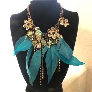 Betsey Johnson Exotic Paradise necklace